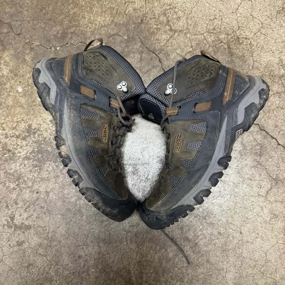 Keen targhee iii